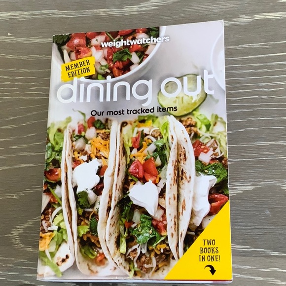 Weight Watchers Other - Weight watchers dining out and shopping book member edition